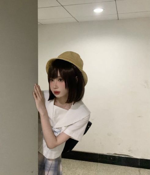 ai杨颖人脸替换喷水造梦_1080P电影完整版